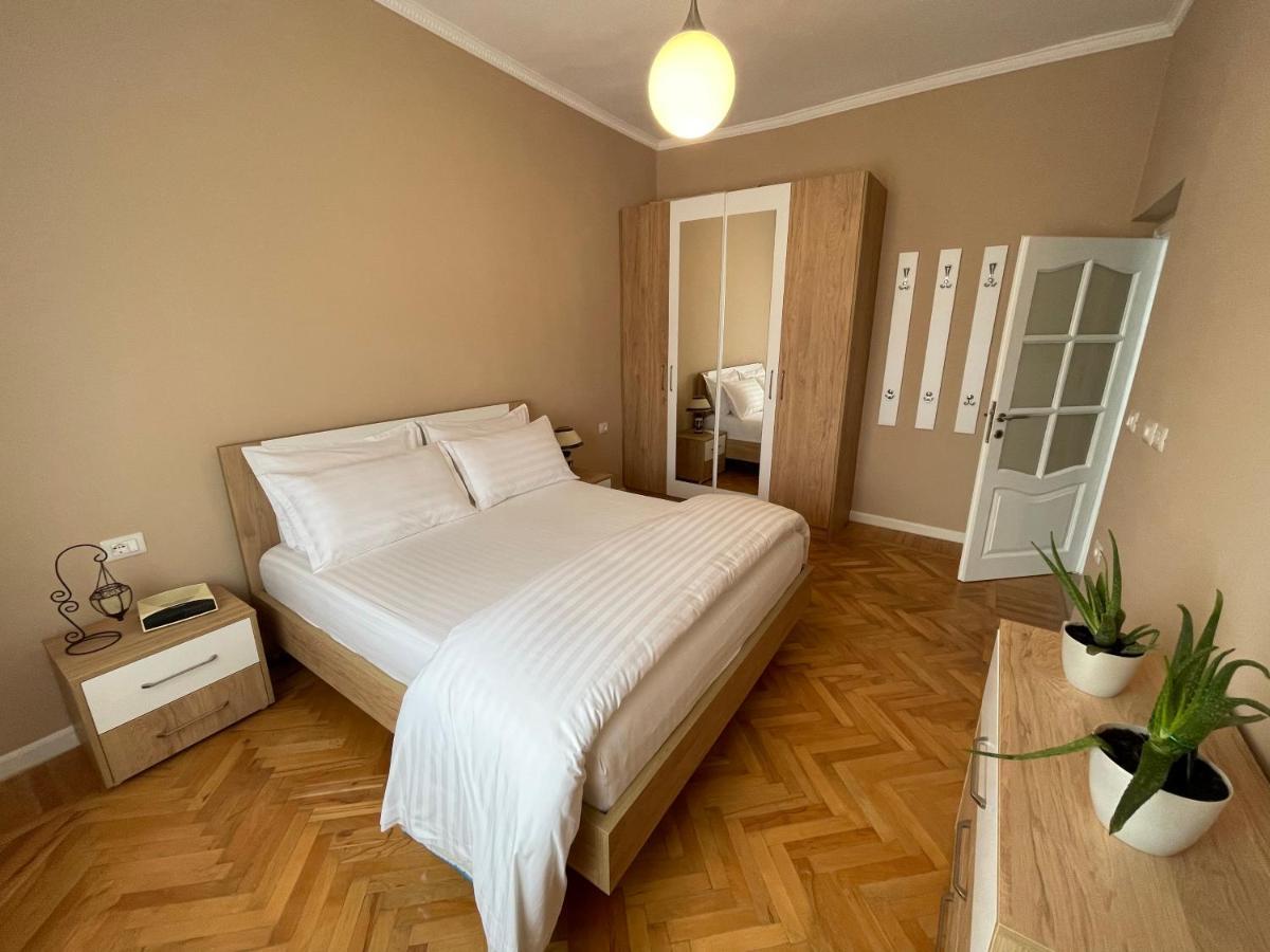 Joni & Joy Center Apartment Berat Extérieur photo